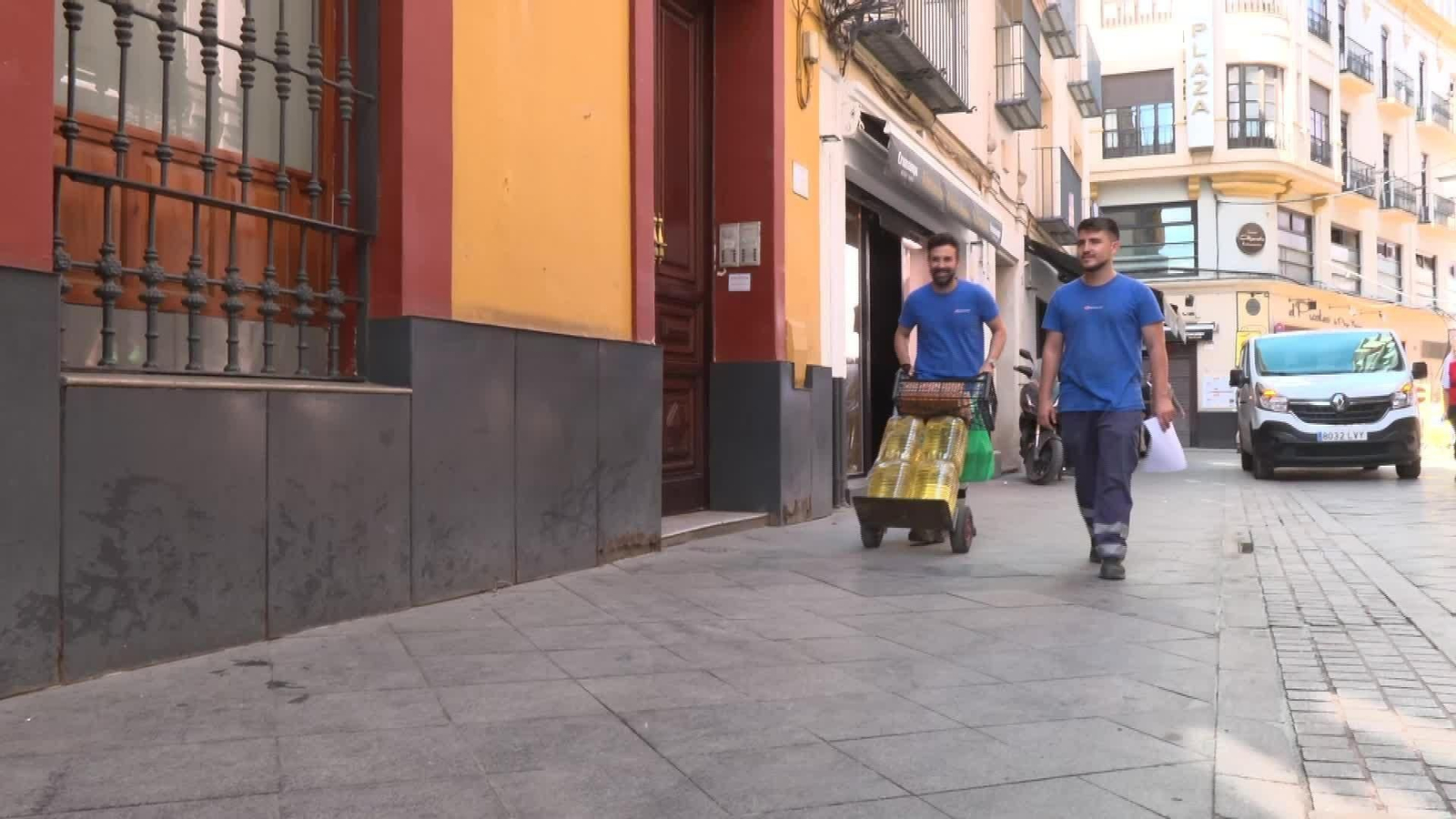 V015-SEVILLA TRABAJO SON FESTIVO 1 DE MAYO