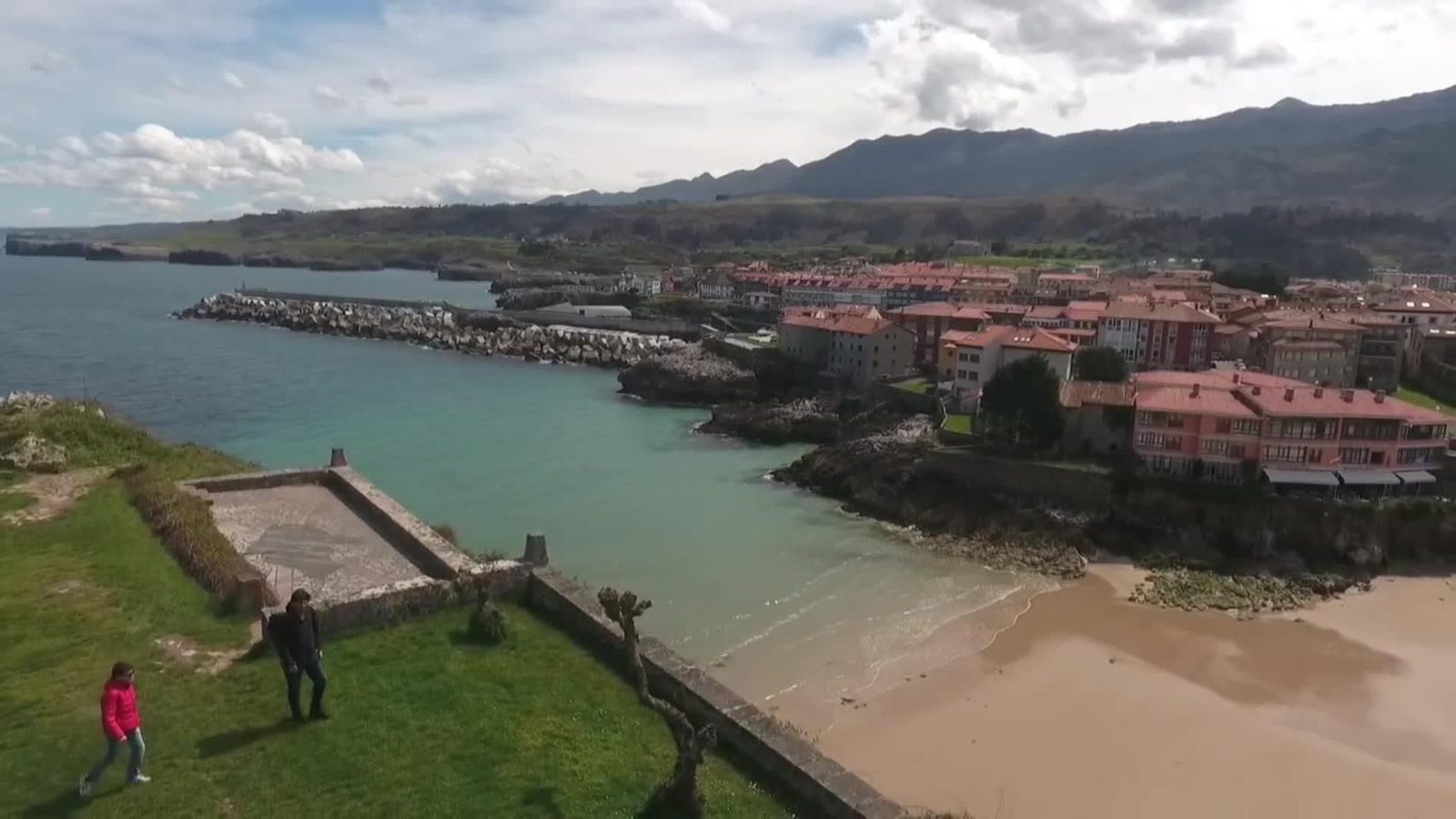 V002-ASTURIAS LLANES MEJOR DESTINO PLAYA