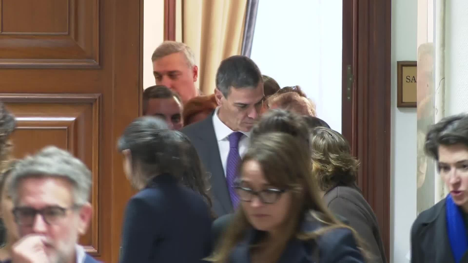 J084-CONGRESO ENTRADA SANCHEZ ACTO 50 ANIVERSARIO MUERTE FRANCO