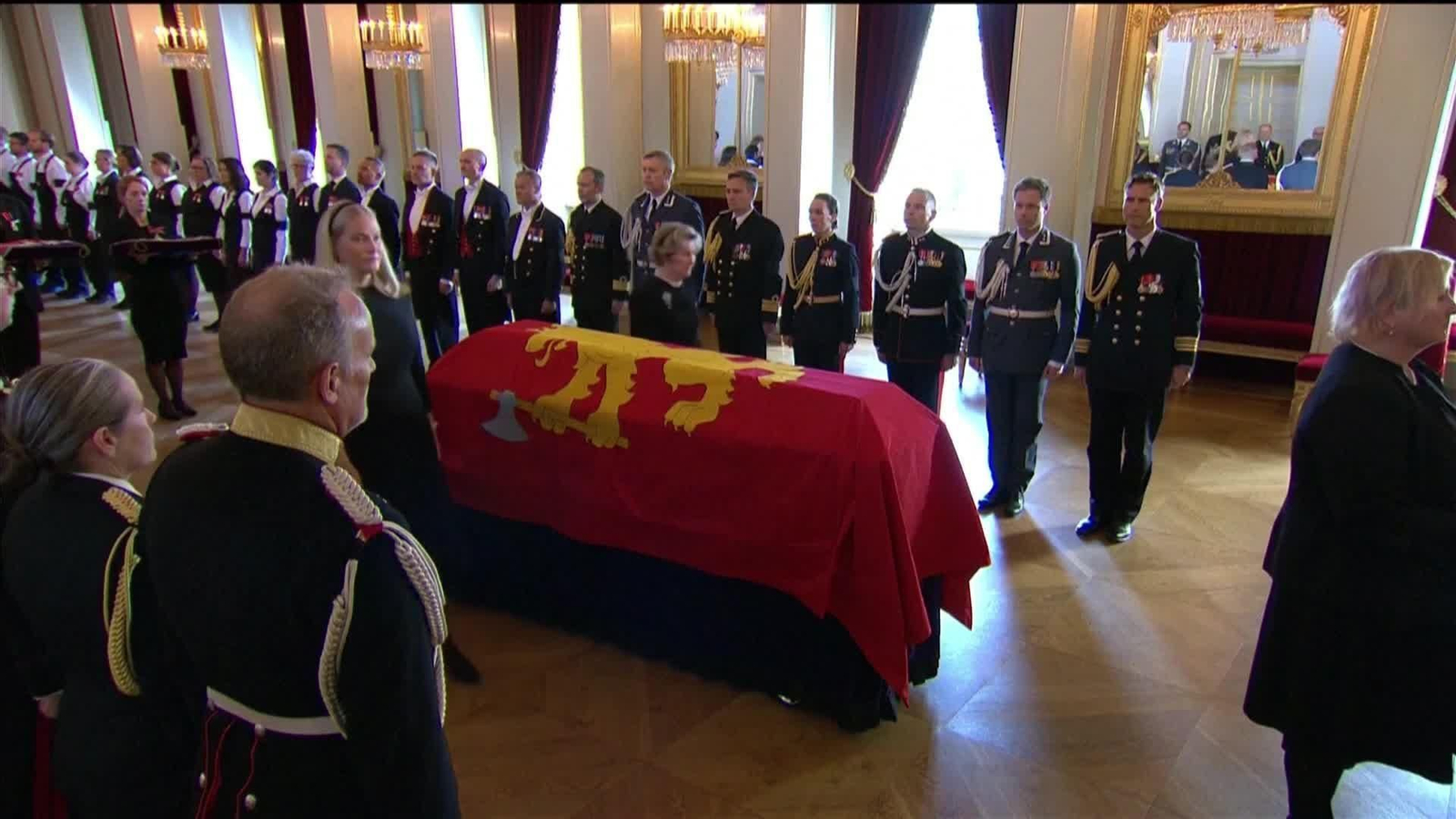 va rey haakon feretro