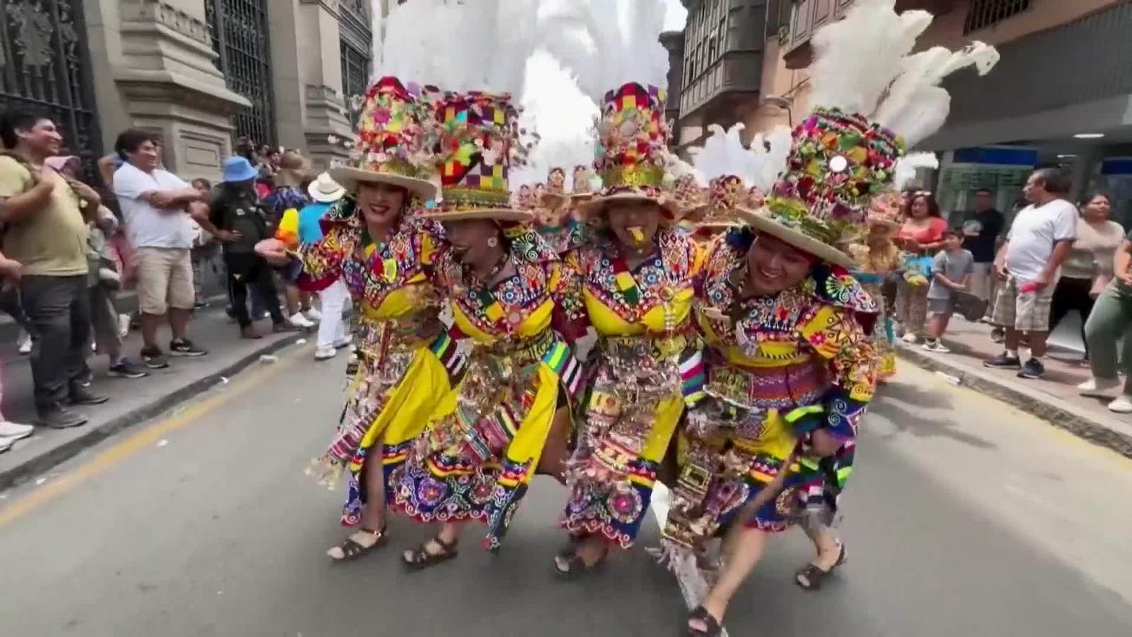 va peru fiesta de la virgen de la candelaria
