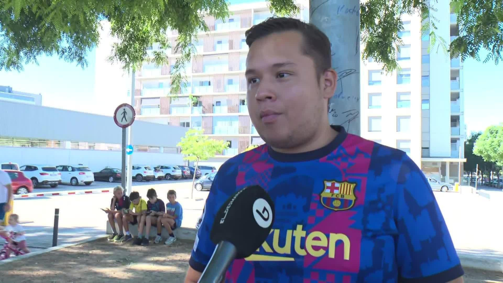 S031-BARCELONA ENCUESTA AFICIONADOS DELANTEROS BARÇA
