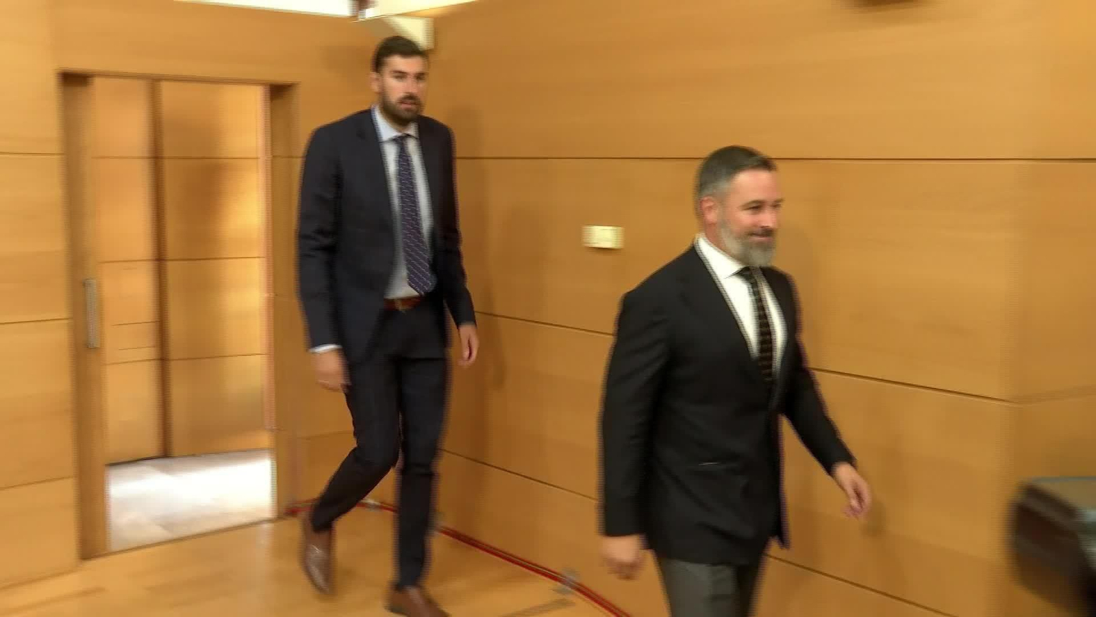 V049-EDI VARIOS VOX Y SUS PURGAS