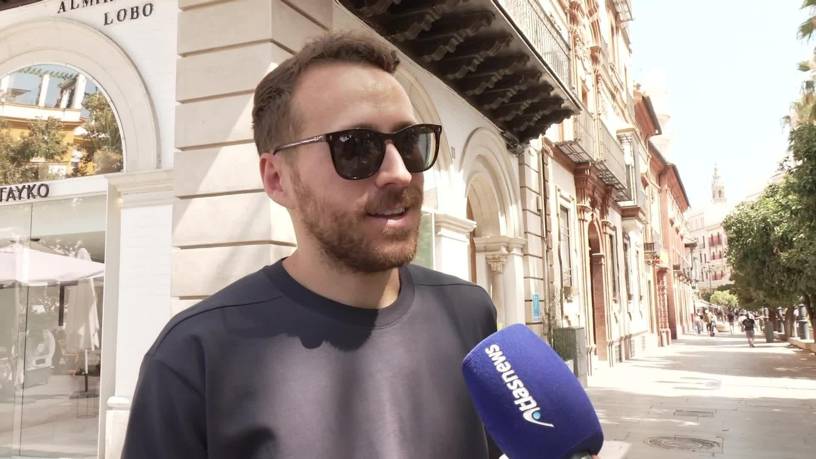 X065-SEVILLA AFICIONADOS ESPAÑA DIA DESPUES