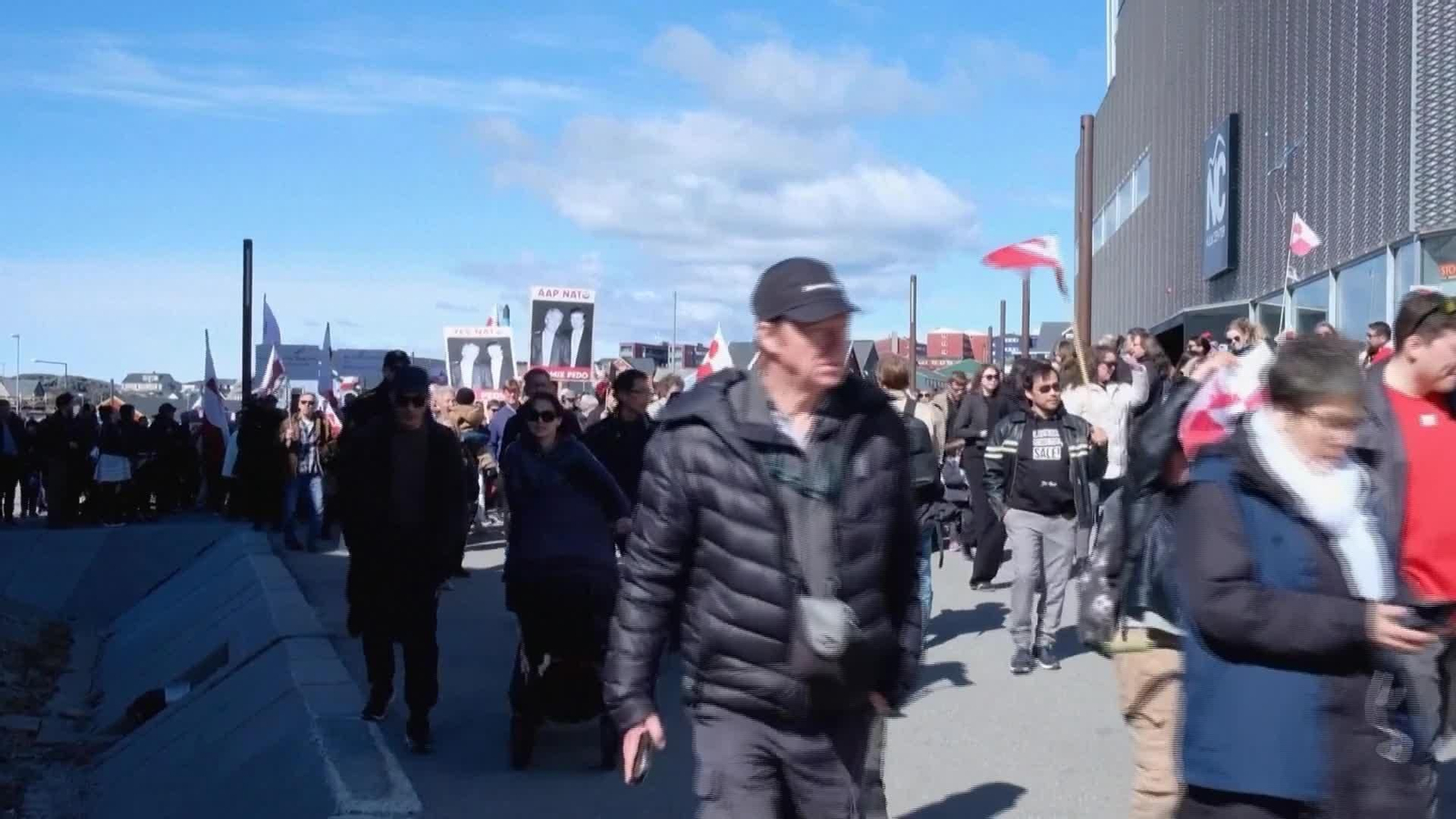 V006-GROENLANDIA MANIFESTACION CONTRA EEUU