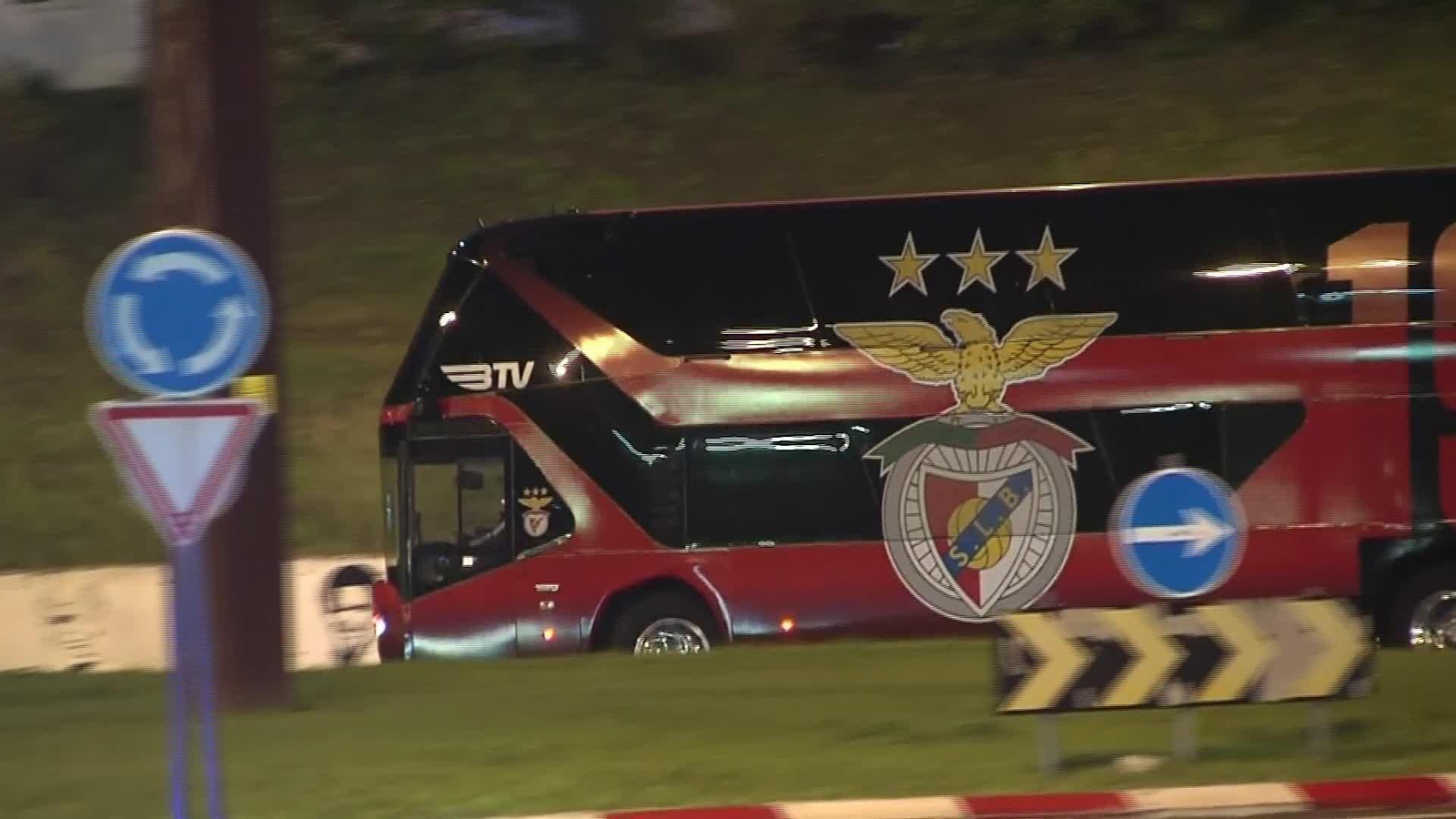 X069-LISBOA LLEGADAS BENFICA REAL MADRID