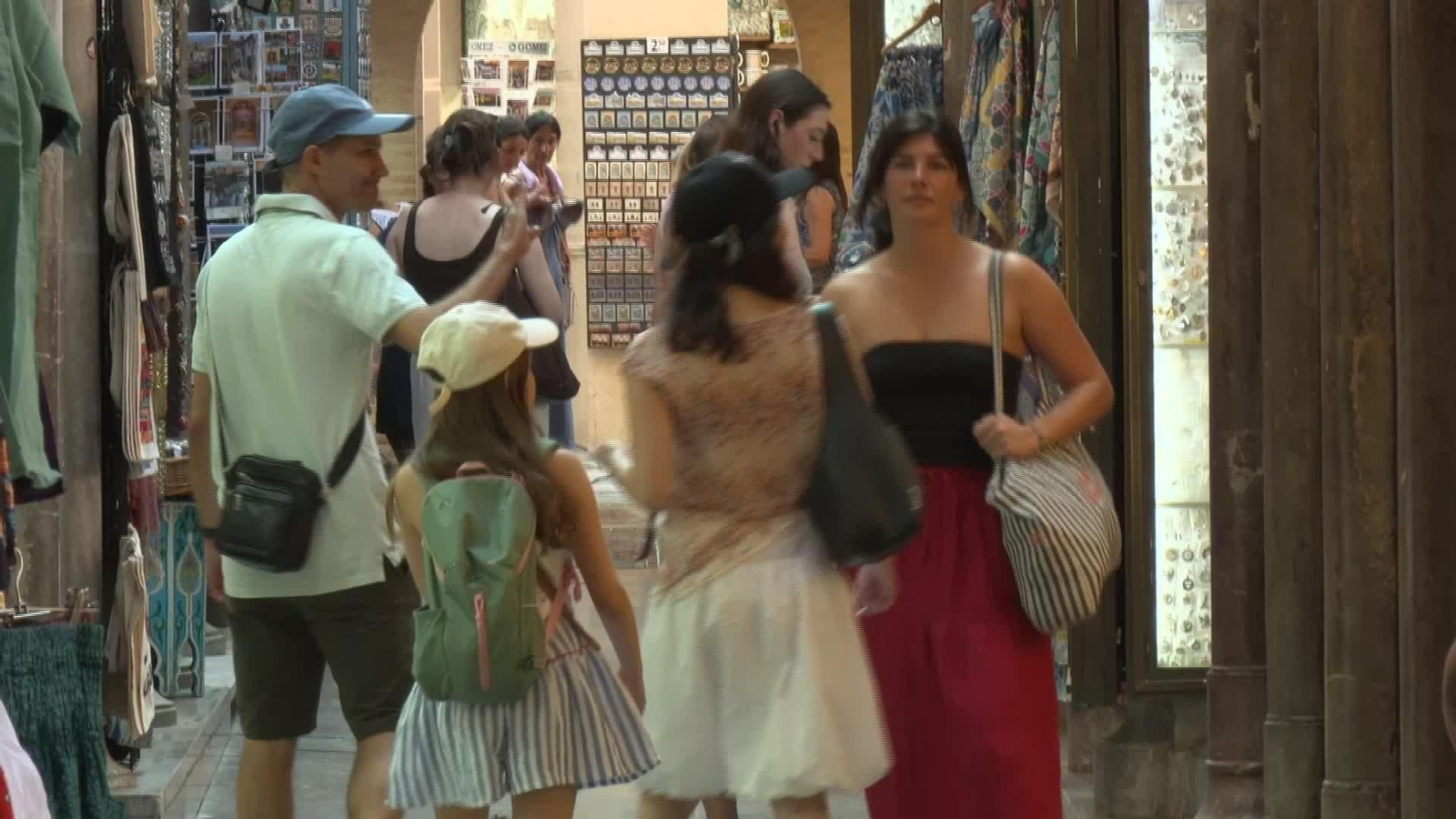 X062-GRANADA TURISMO E IA
