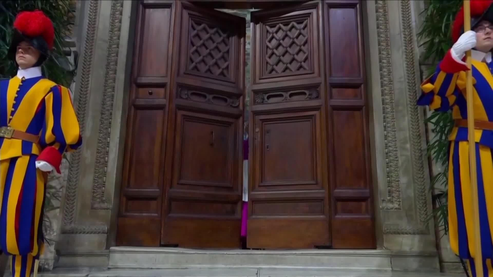 web lo que no se vio del conclave