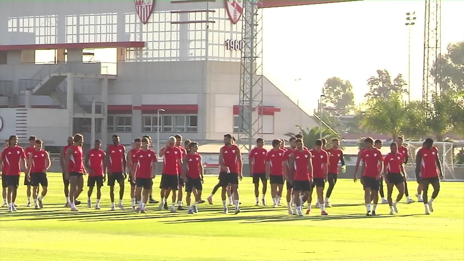 X671-SEVILLA ENTRENAMIENTO SEVILLA JUANLU