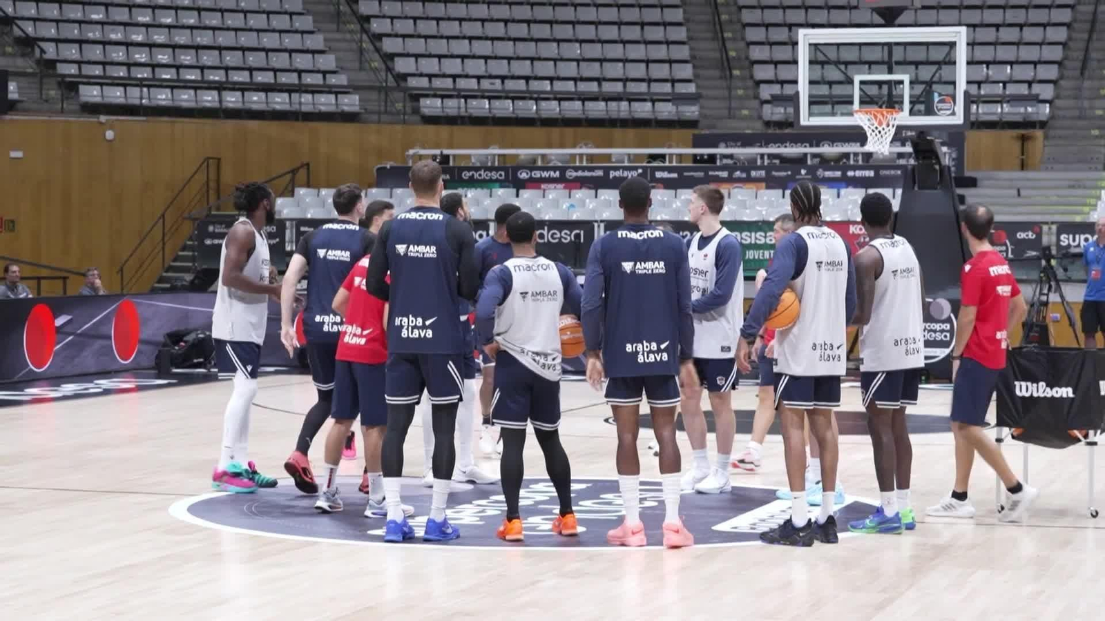 va basket primera semi joventut baskonia