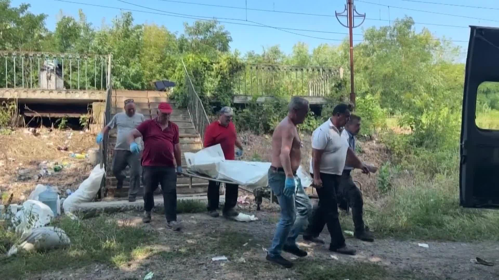 va cadaveres ucrania ataque centro logístico