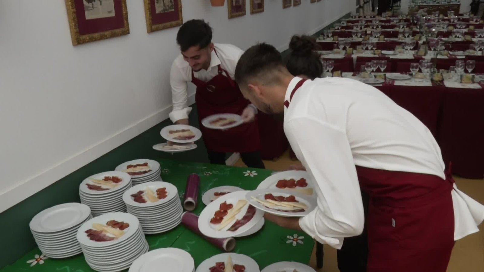 L088-SEVILLA AMBIENTE FERIA PREVIO ENCENDIDO