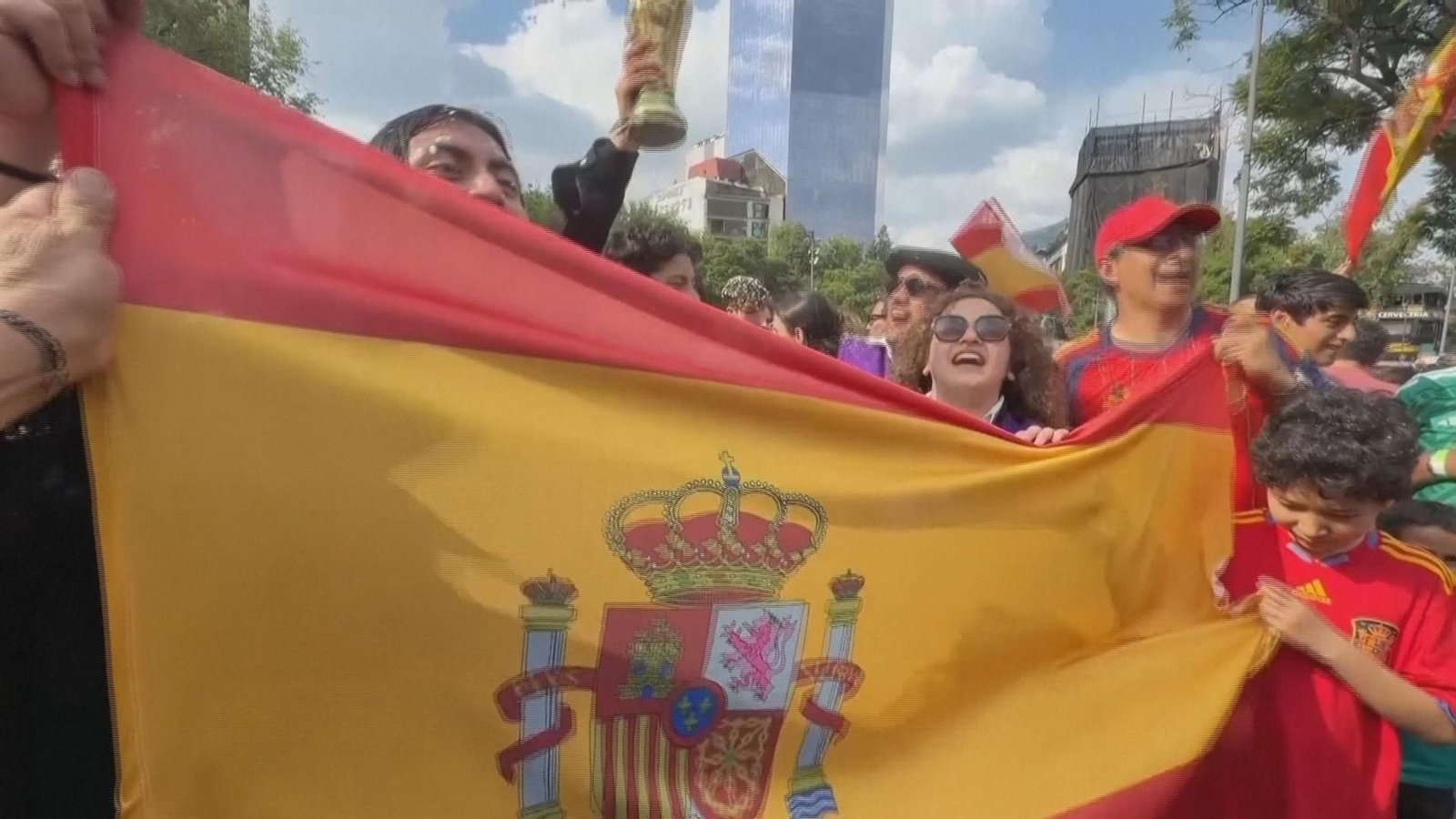 Locura en la Cibeles mexicana tras la conquista del segundo Mundial de España