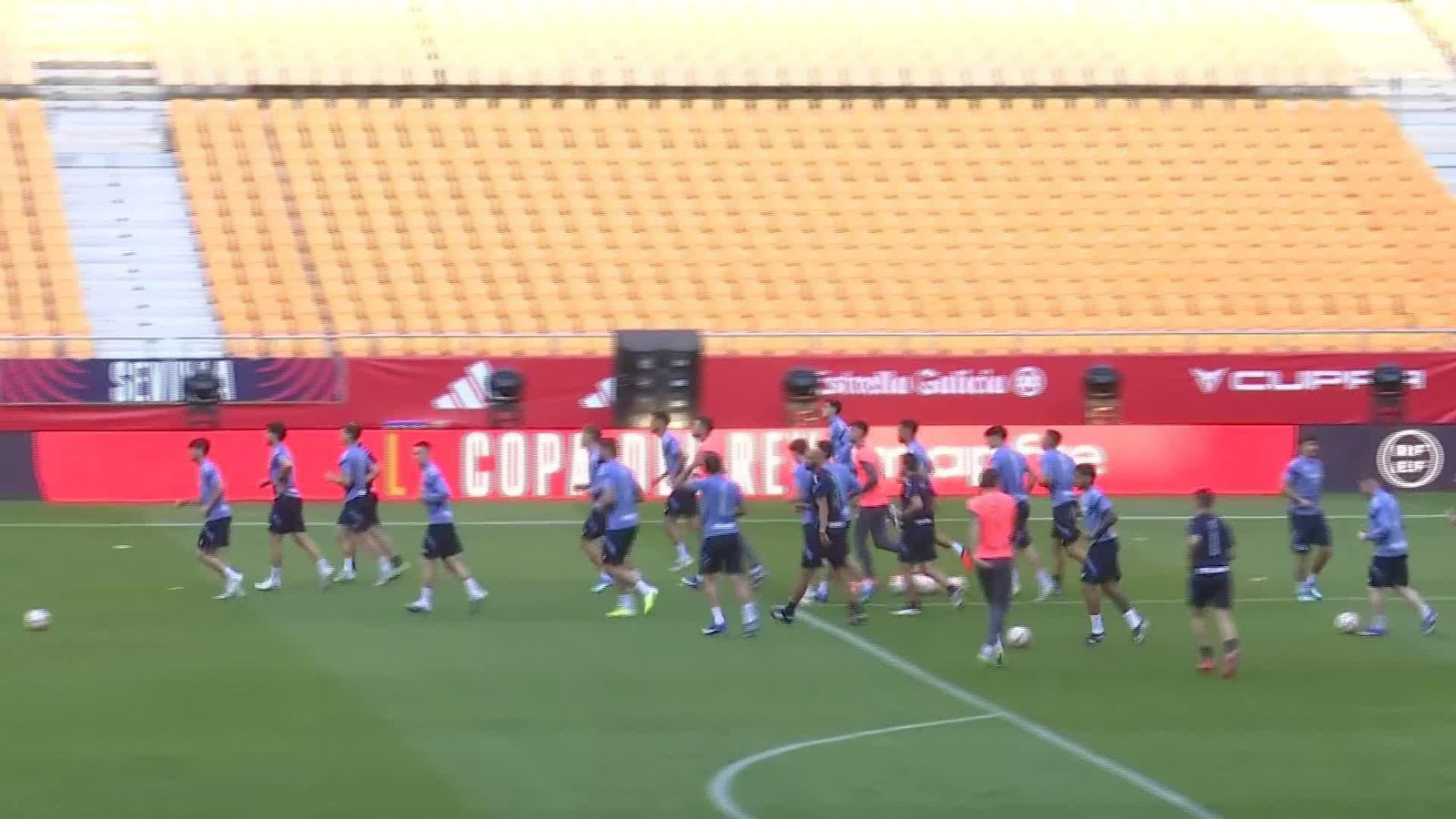 V072-SEVILLA ENTRENAMIENTO REAL SOCIEDAD