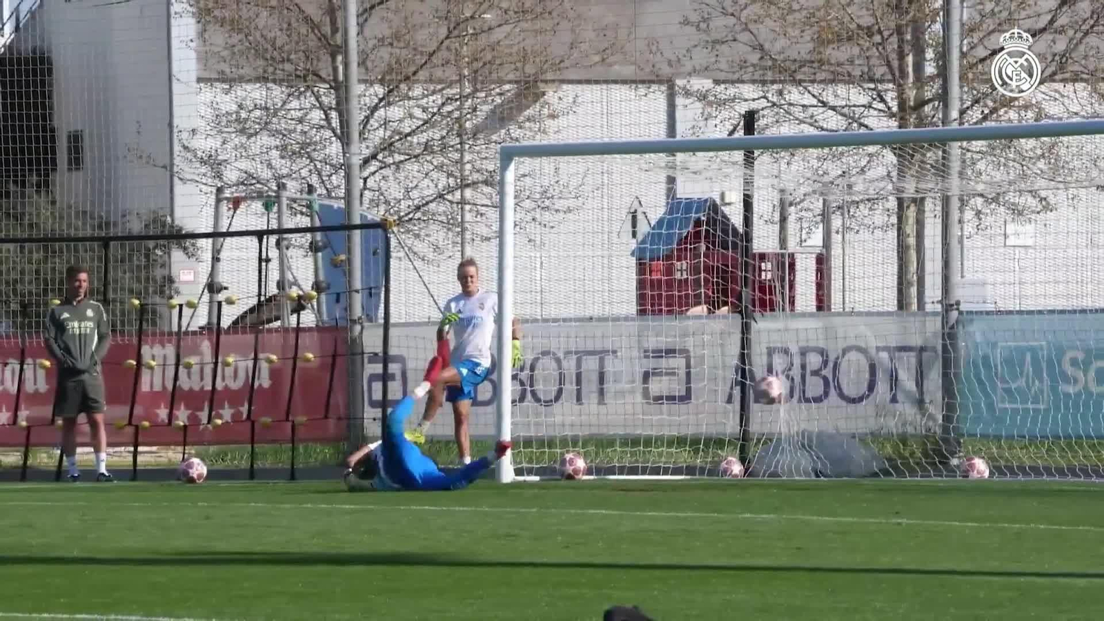 X001-EDI VARIOS FUTBOL FEMENINO EN LA QUINIELA