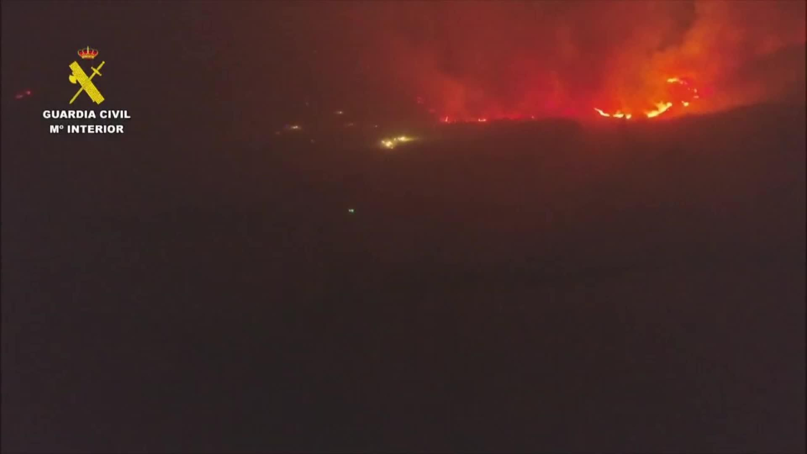 J016-IMAGENES GC INCENDIO PEÑAS DE RIGLOS