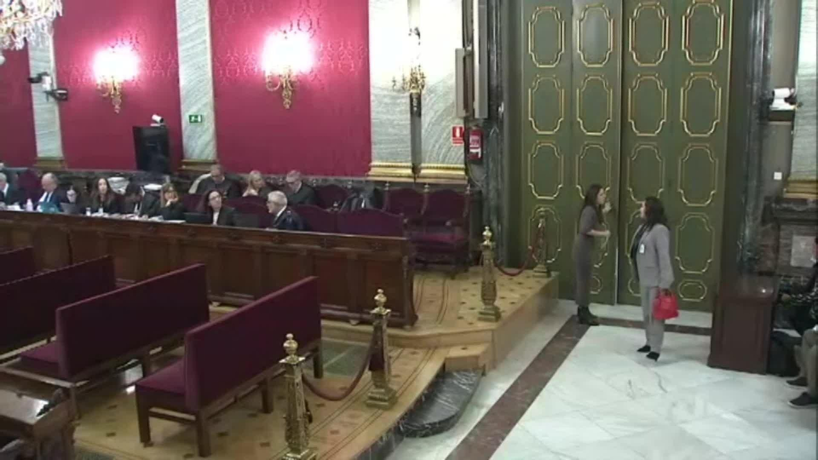 M056-MADRID JUICIO MASCARILLAS 3