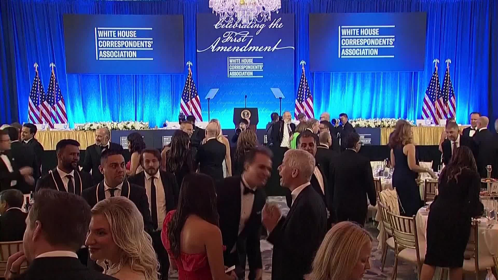 S004-EEUU TRUMP CENA CORRESPONSALES