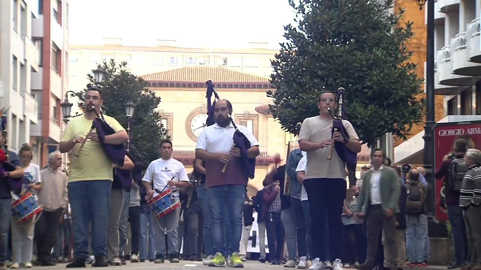 V074-OVIEDO PROTESTAS NUEVO PEAJE