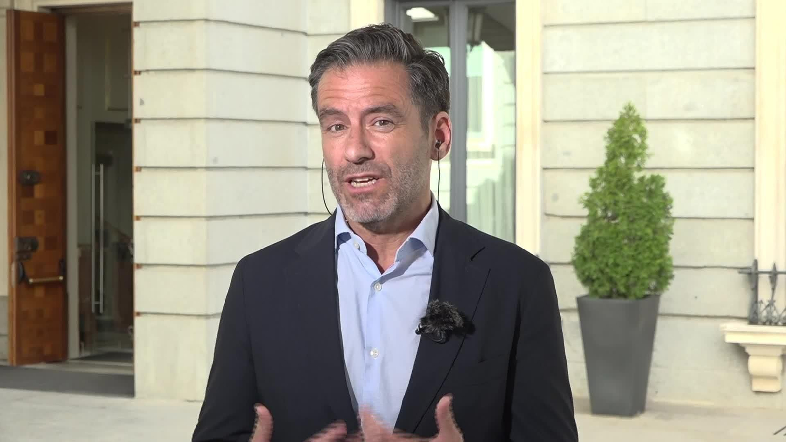 M017-MADRID ENTREVISTA BORJA SEMPER MEDIASET
