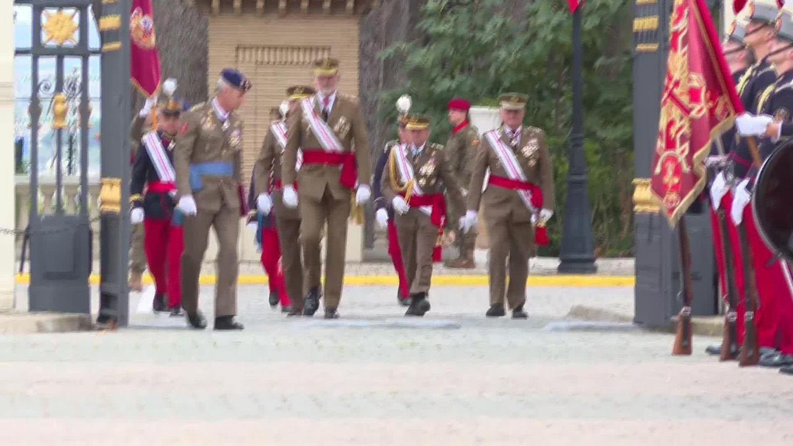S018-ZARAGOZA REY JURA BANDERA 40 AÑOS