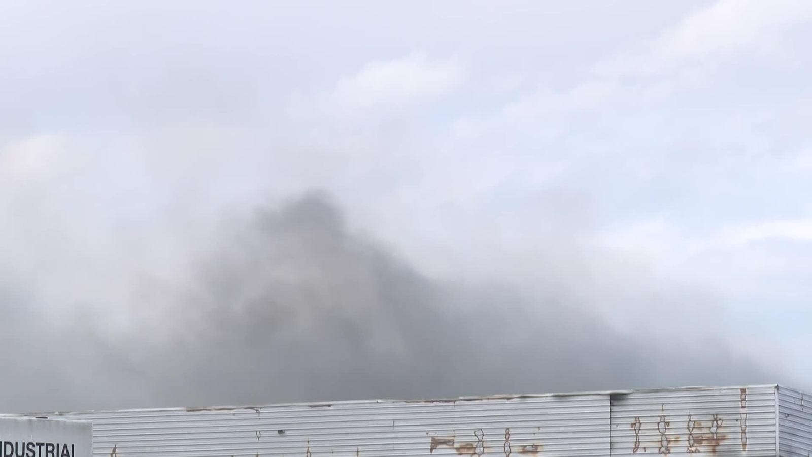 va incendio naves industriales