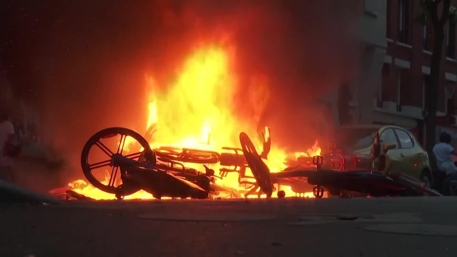 va francia hinchas violentos psg