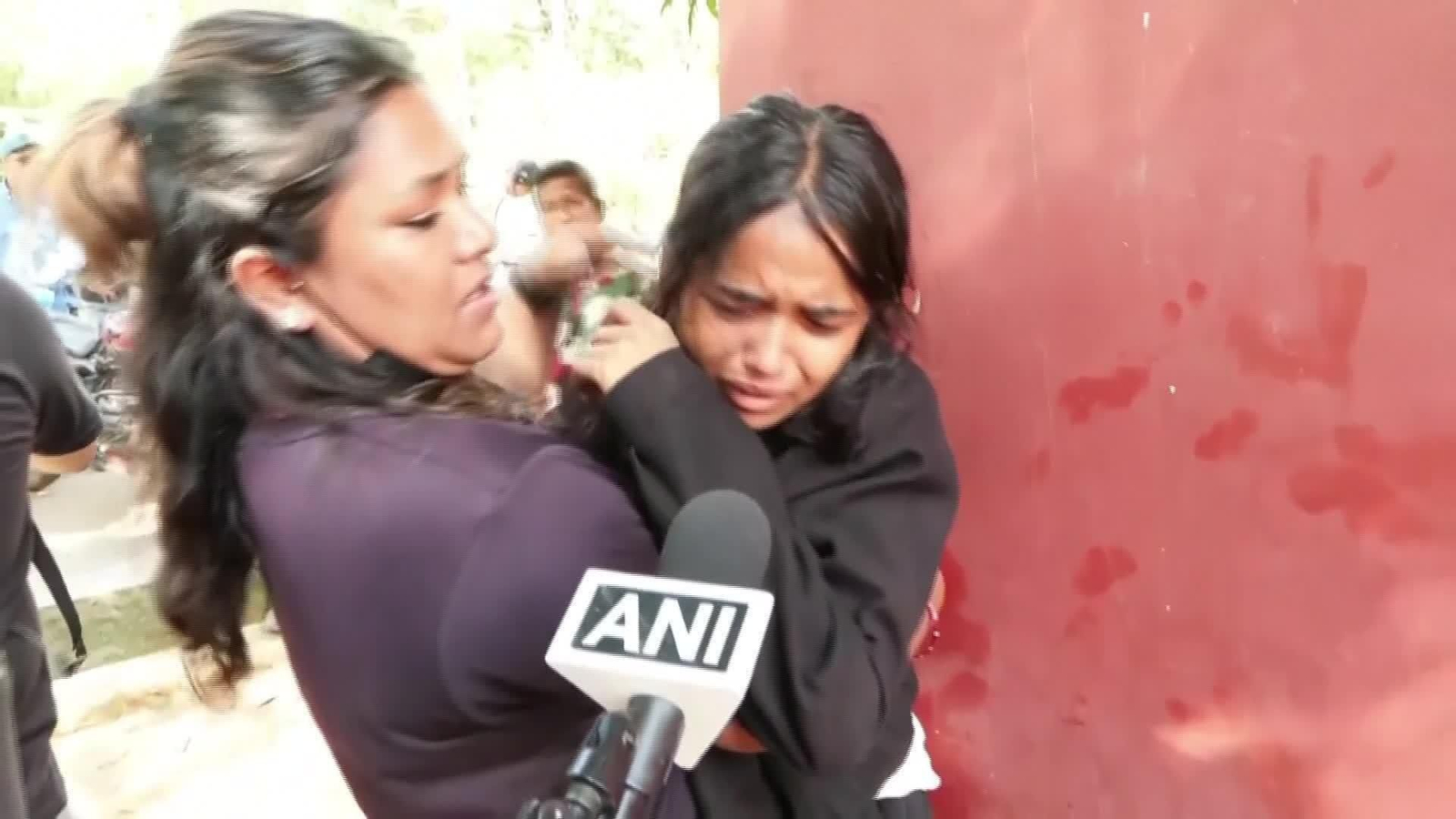 V007-NEPAL BUSQUEDA DESAPARECIDOS