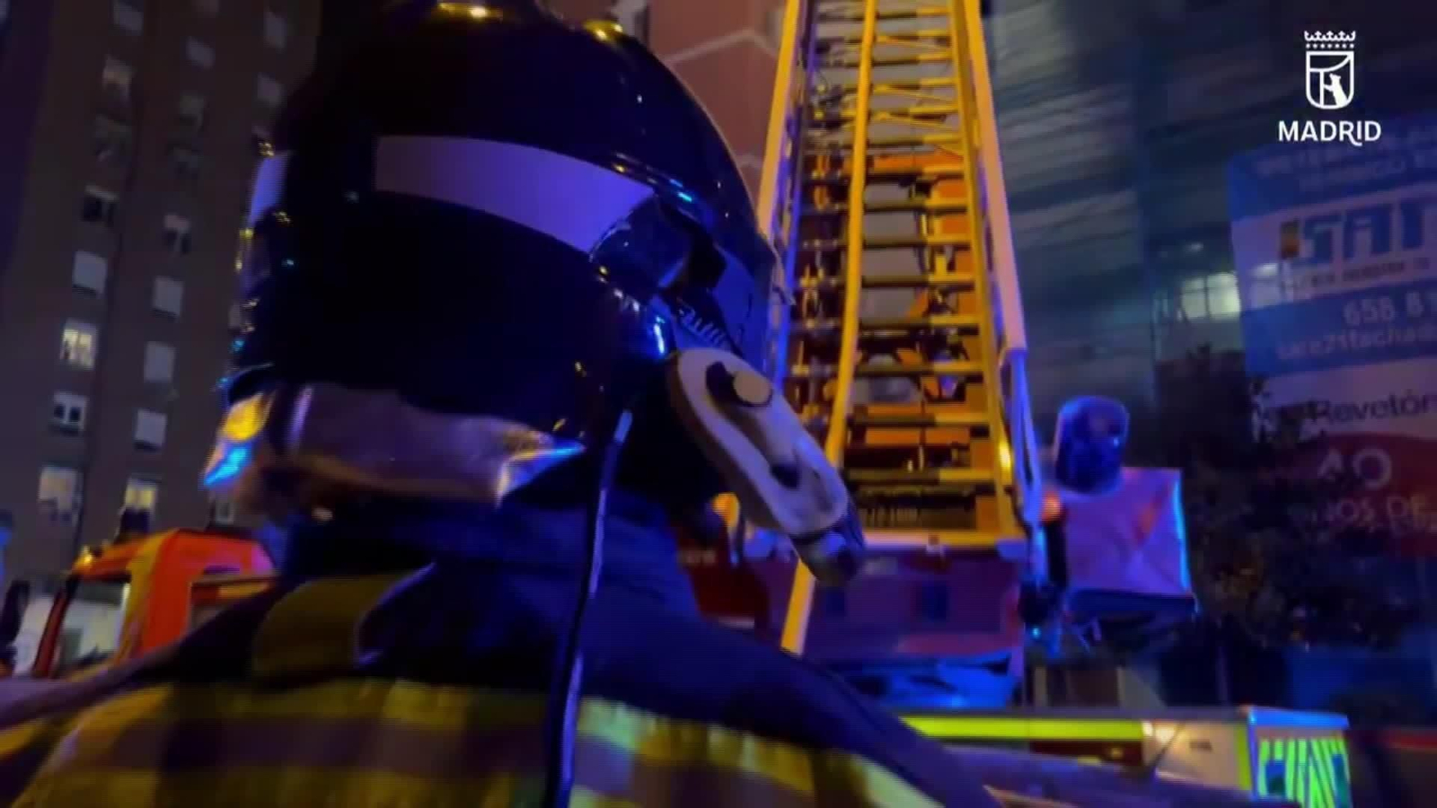 J011-MADRID INCENDIO BLOQUE VIVIENDAS 112