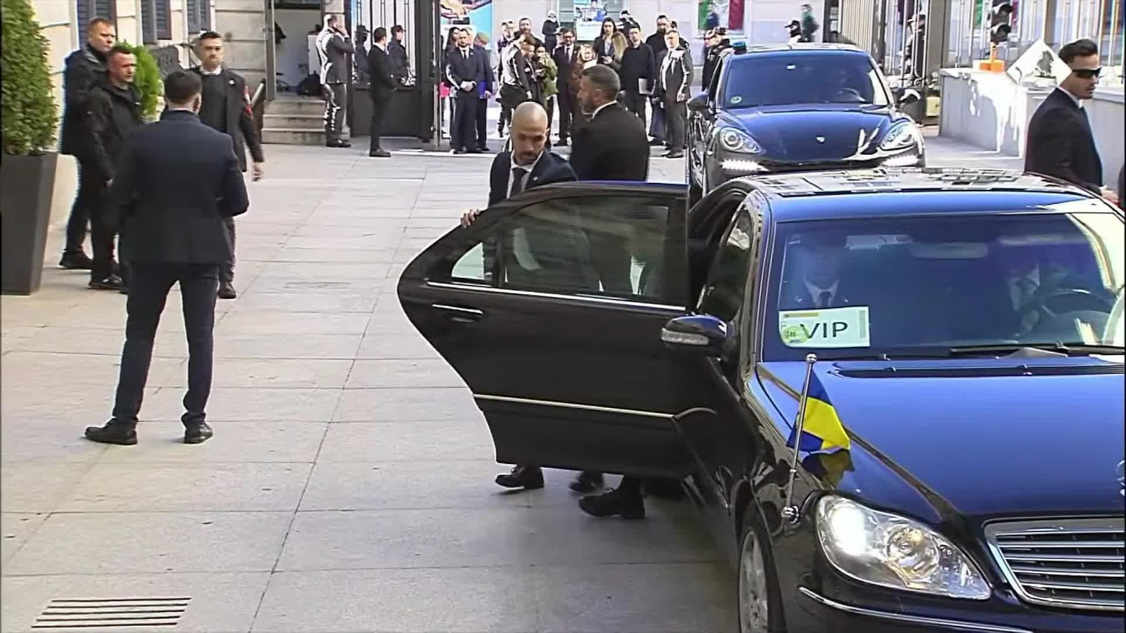 M013-MADRID RECIBIMIENTO ZELENSKI CONGRESO