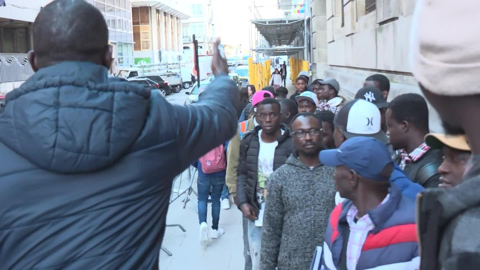 va senegaleses consulado movil