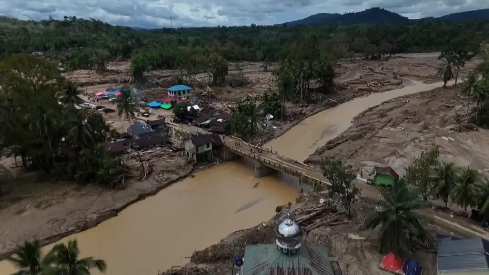 L003-INDONESIA DAÑOS INUNDACIONES