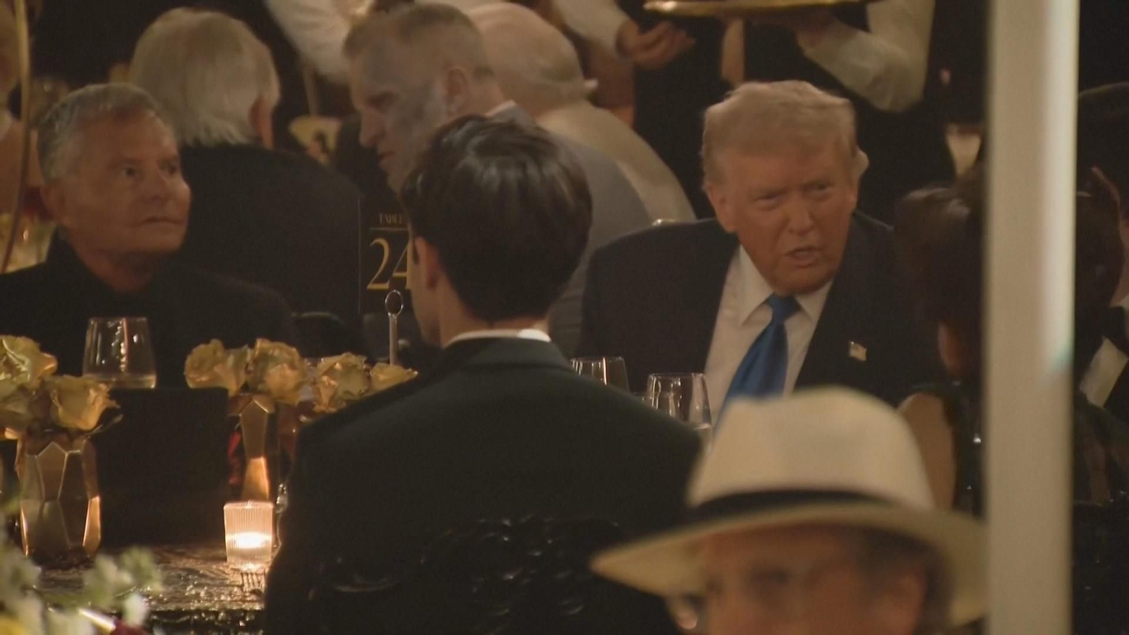 Cena Hallowen de Trump Cena Hallowen de Trump