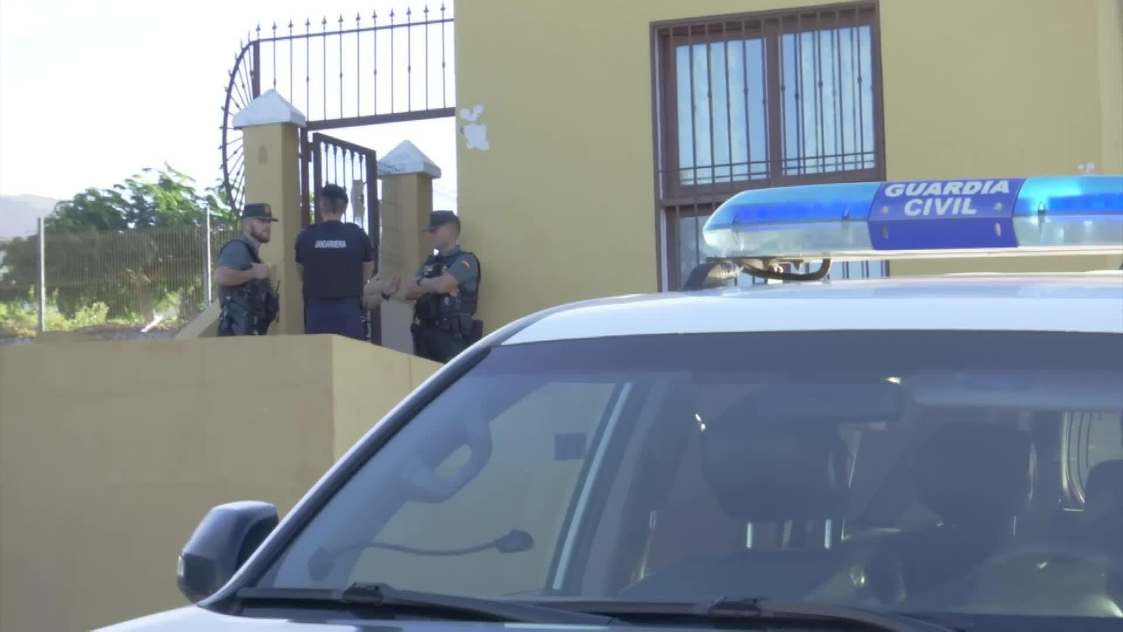 X040-TENERIFE DESALOJO HOTEL OCUPADO