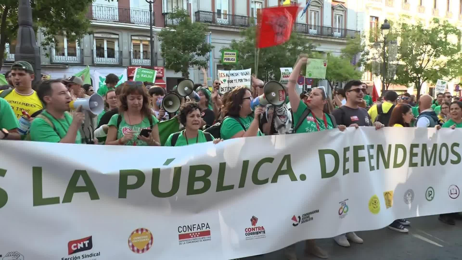J024-MADRID CONCENTRACION PROFESORES CONSEJERIA EDUCACION