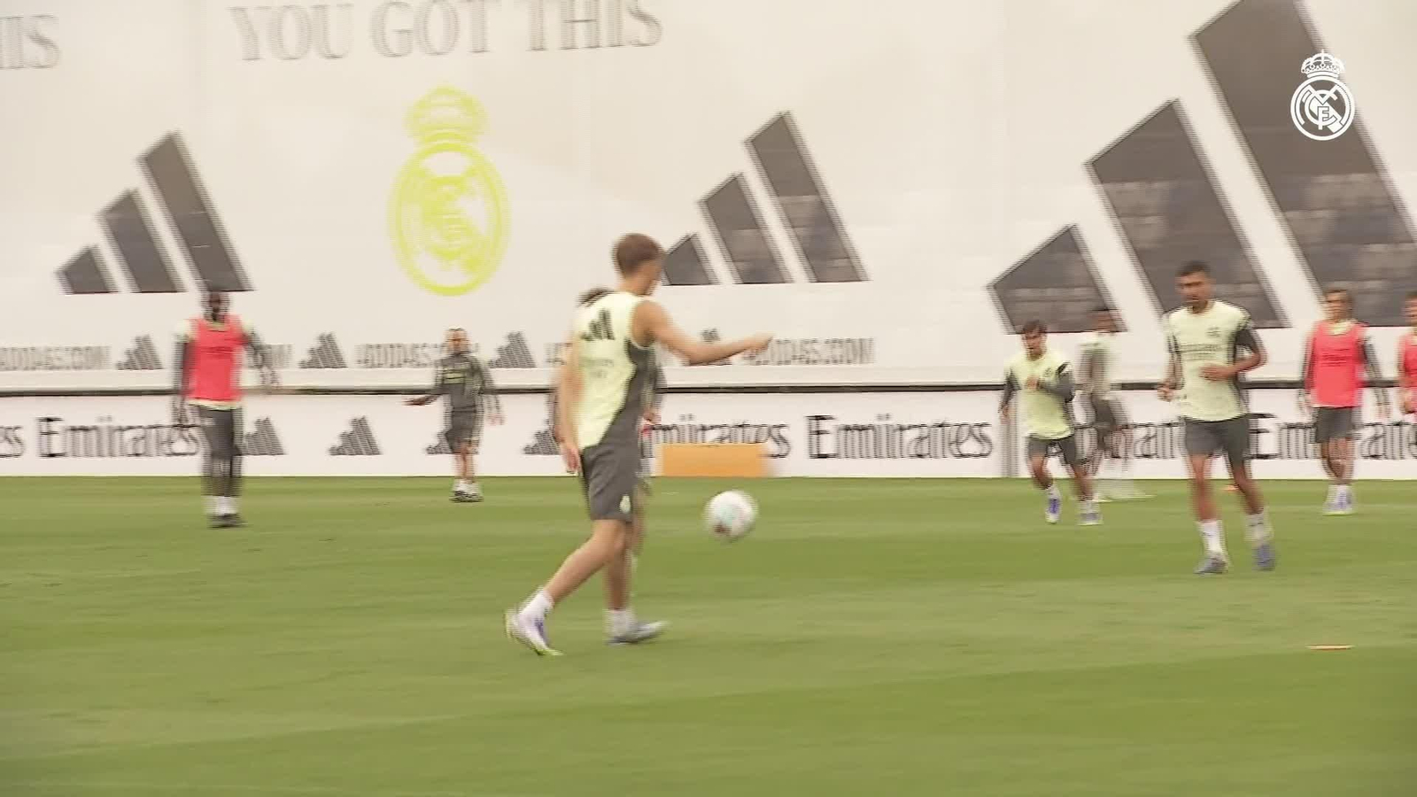 X037-MADRID ENTRENO REAL MADRID