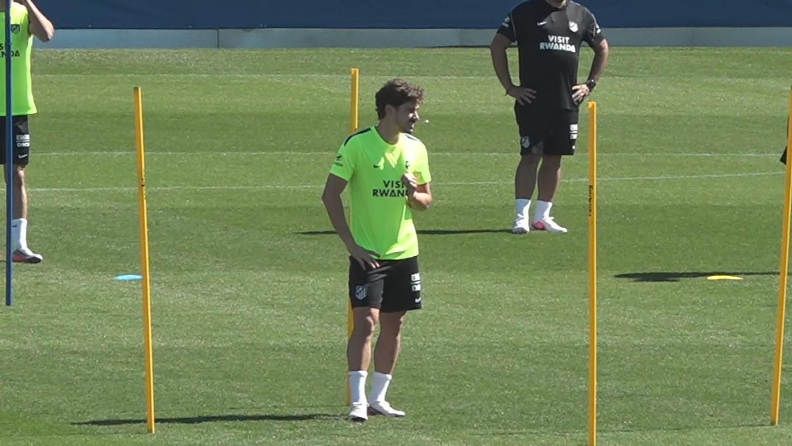 El Atlético de Madrid completa un entrenamiento matutino a las órdenes de Simeone