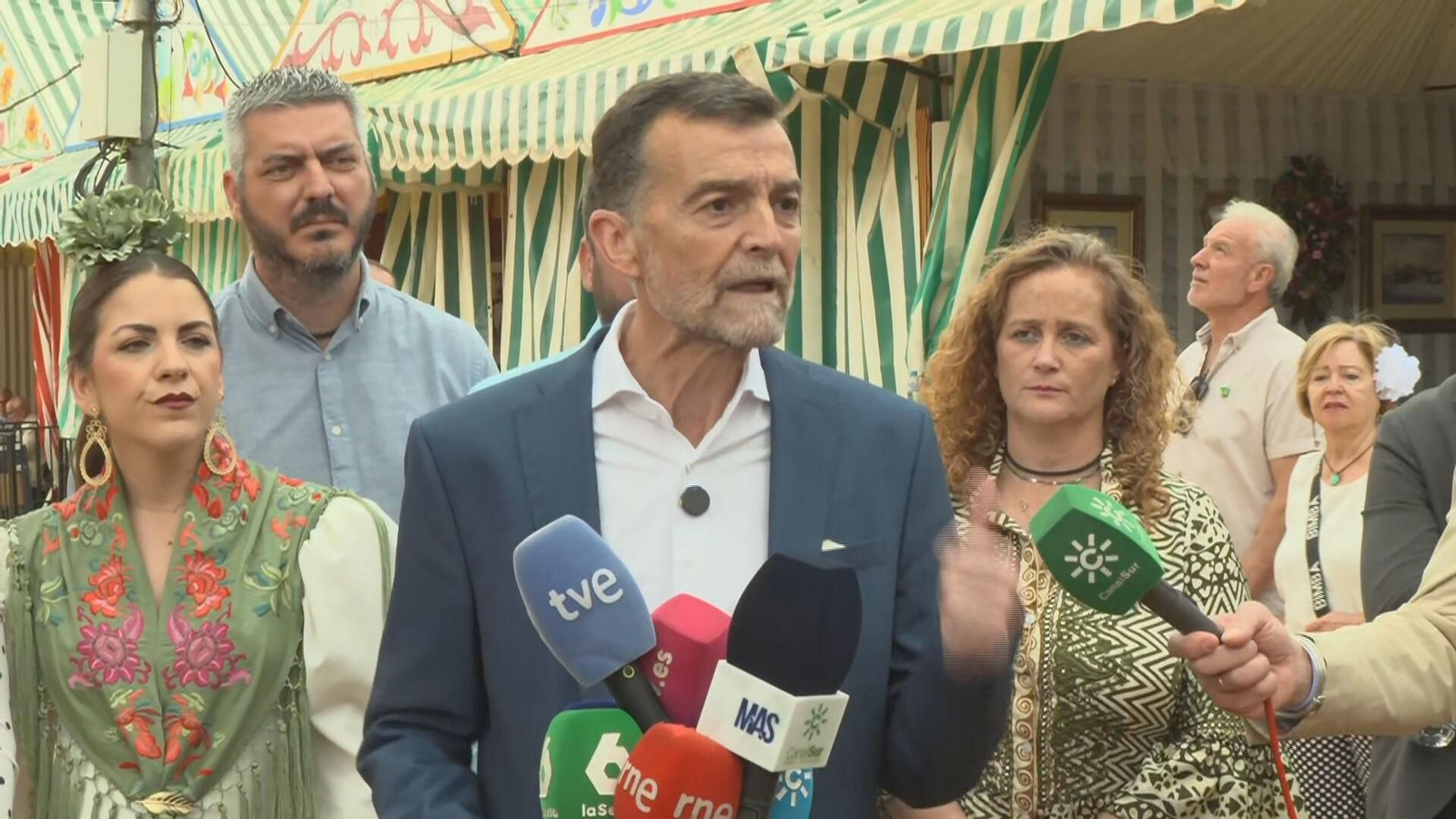 M017-SEVILLA CAMPAÑA ELECTORAL EN LA FERIA