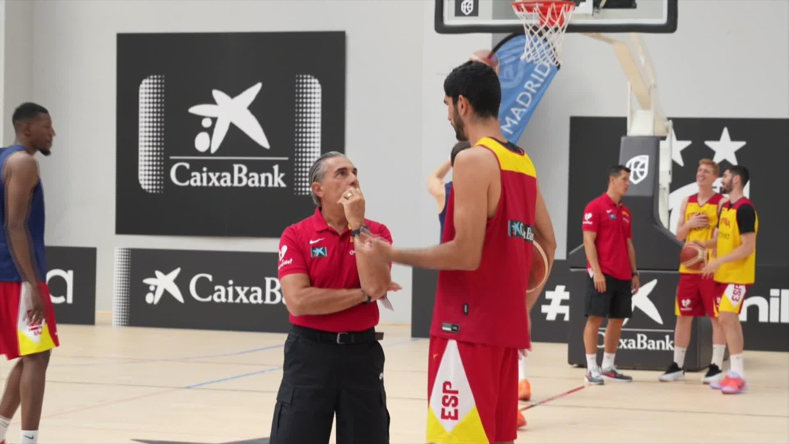 L069-MADRID ENTRENAMIENTO SELECCION BASKET