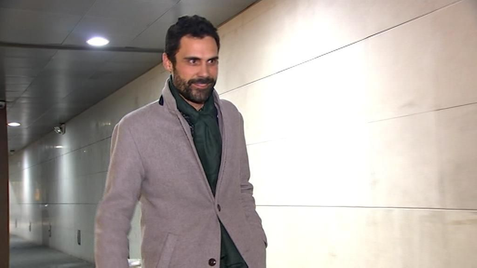 Roger Torrent agradece la confianza prestada por ERC para salir elegido presidente del Parlament Roger Torrent agradece la confianza prestada por ERC para salir elegido presidente del Parlament