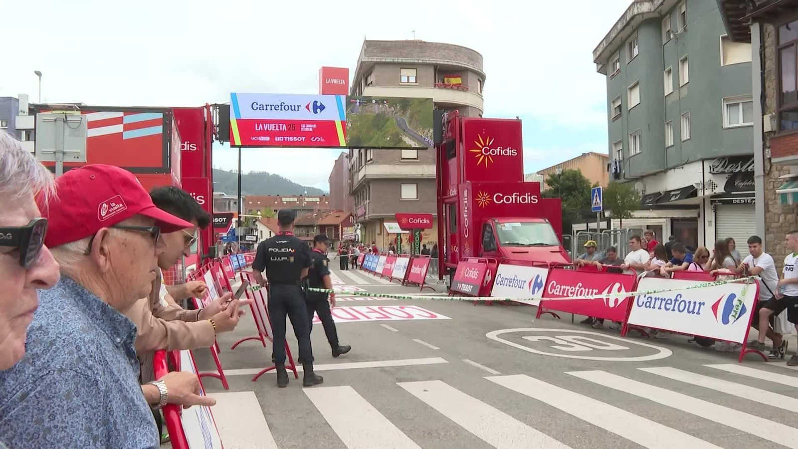 J063-CANTABRIA LLEGADA LA VUELTA CORRALES DE BUELNA