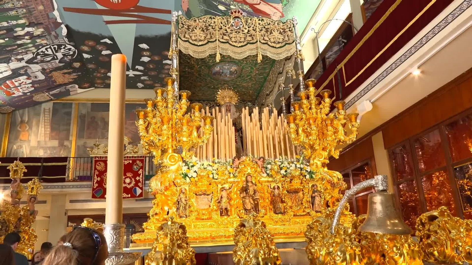 M016-VARIOS MUJERES EN COFRADÍAS SOBRE SAGUNTO