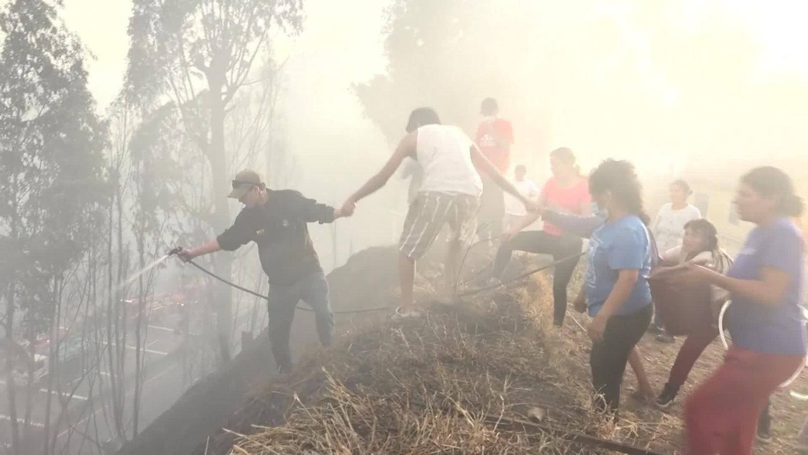 L008-ECUADOR INCENDIO QUITO