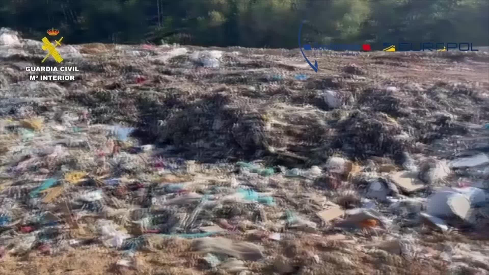 L027-IMAGENES BASURA FRANCESA EN CATALUÑA