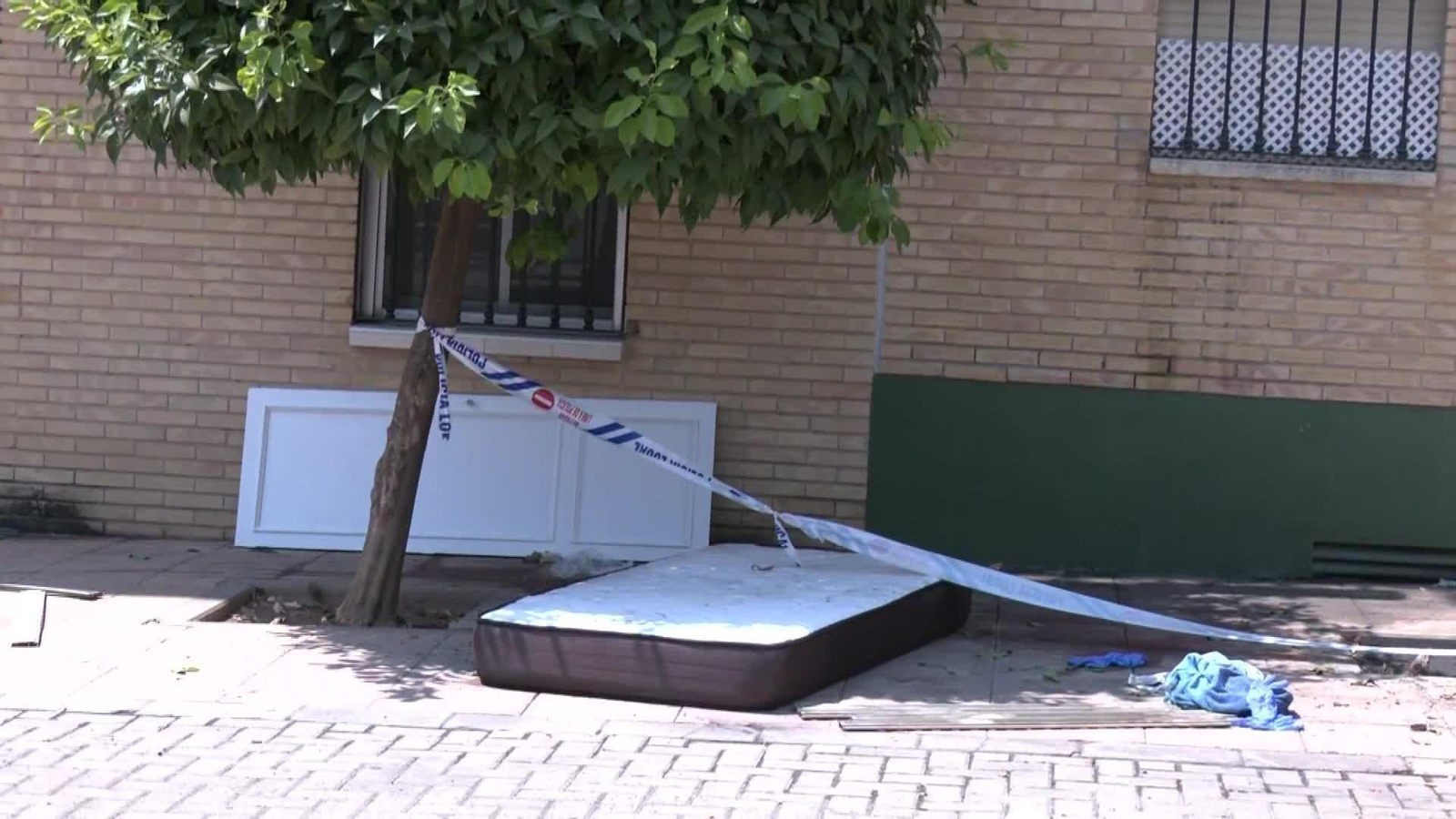 J045-SEVILLA FALLECIDA INCENDIO ALCALA