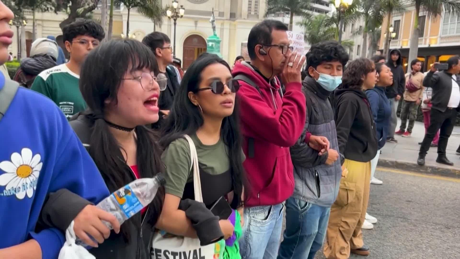 va crisis en peru