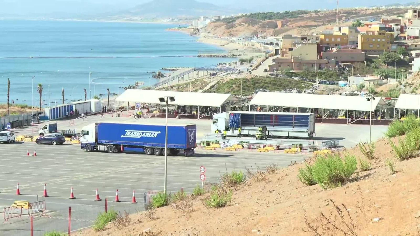 X013-CEUTA AMBIENTE PLAYA