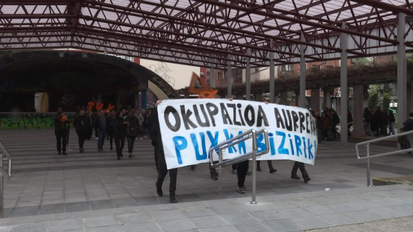 M061-BILBAO MANIFESTACION DESALOJO REKALDE