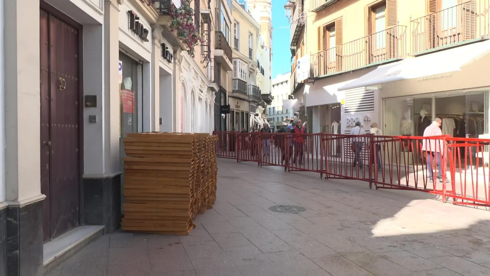 M059-SEVILLA PREPARATIVOS SEMANA SANTA