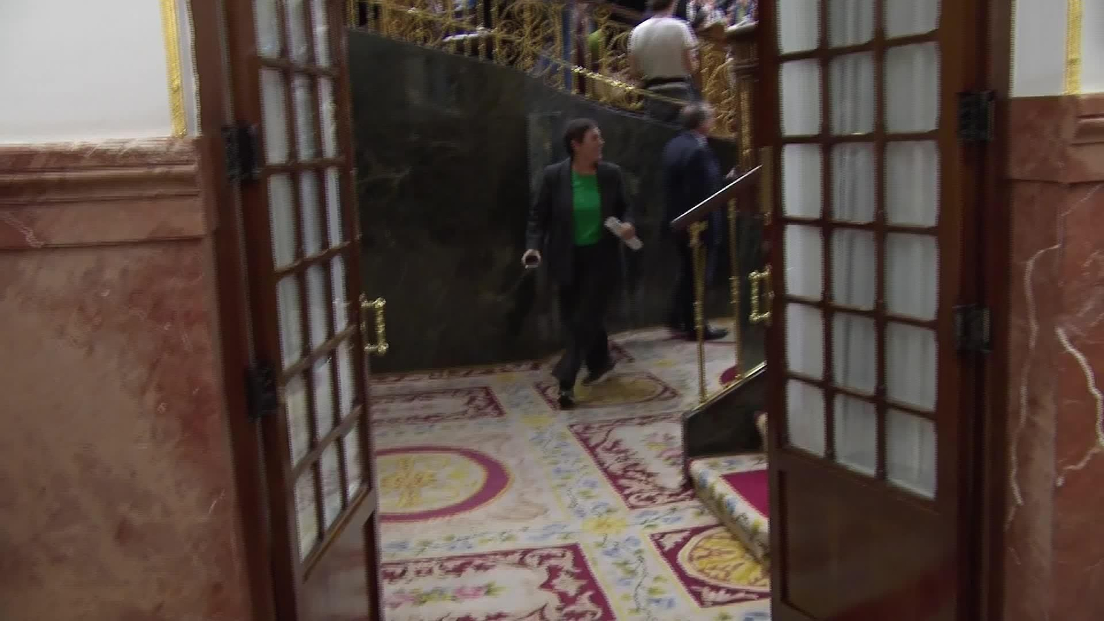 J075-CONGRESO PASILLOS 3